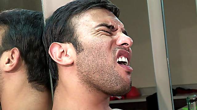 Amazing gay guy wants nothing more than to suck and ride a cock
