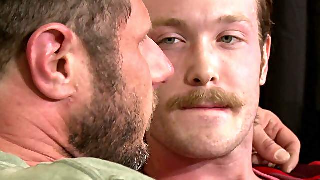 before gay anal sex Kaydin Bennett and Luke Ewing enjoy a blowjob