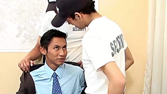 Latin Boys Trend and Damian Spitroasting Threesome