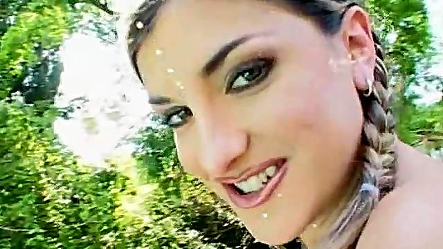 Valoria Rose gets her pussy and ass fucked in the garden