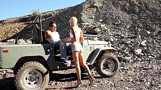 Blonde hottie in shorts Emma Mae sucks dick outdoors