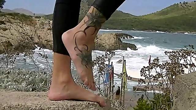 german young ebony teen footjob fetish