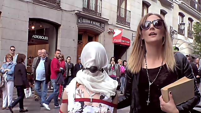 Brenda Boop is more than ready for humiliation and sex in the public