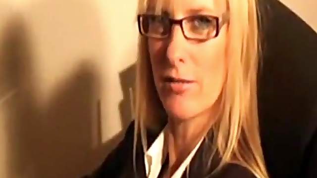 Die milf handjob scharfe Sekretaerin - bostero