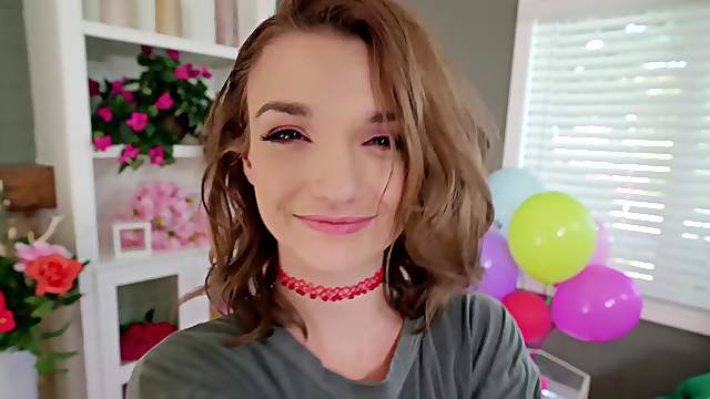 Sex from behind is the favorite sex pose of passionate Stevie Grey