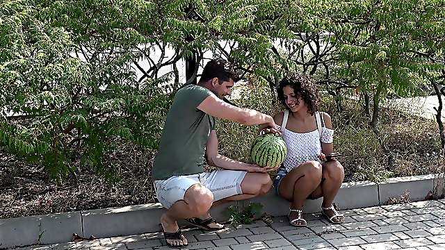 Adorable girlfriend Bunny Luv loves to have sex in the outdoors