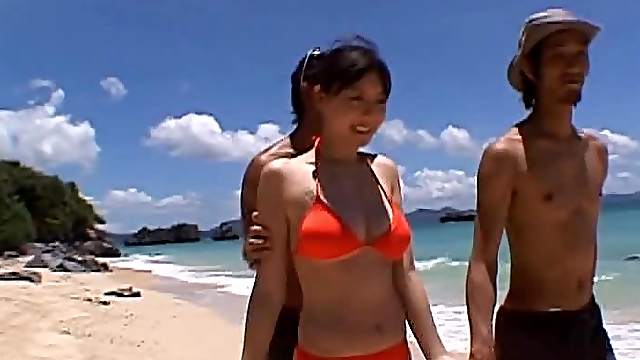 Super Sexy Ai Takeuchi Gets Fucked and Facialized on the Beach