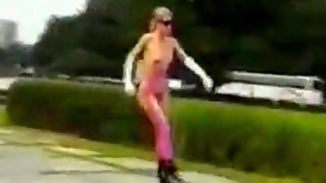 Öffentlicher Ausbruch der Schokoladenwerbung im KitKat Club