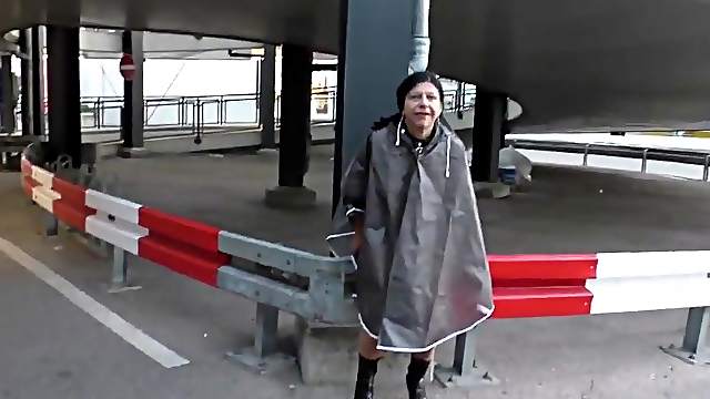 Schlampe Slut Petra flash and fuck outdoor Fun 2018
