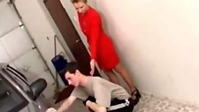 Car Washer fucks with Russian MILF