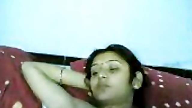 Busty Indian Babe Gets Her Hairy Pussy Fingered for an Amateur Porn Video