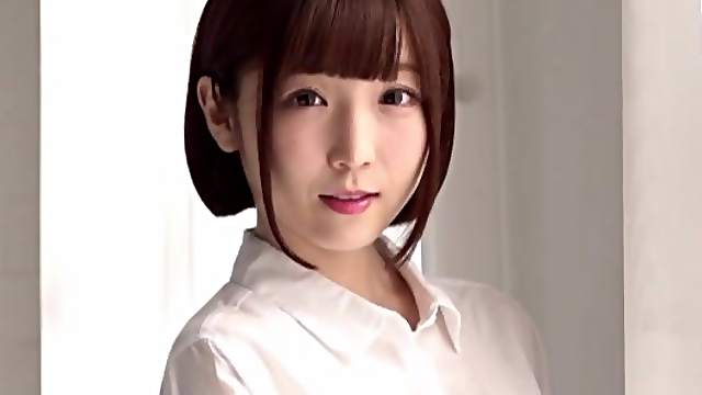 Homemade video of pretty Japanese Sakura Kizuna getting a facial