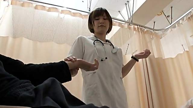 Quickie fucking on the hospital bed with nice tits Kotomi Saeki