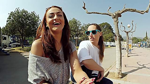 Quickie outdoors fucking with large ass brunette slut Sarah