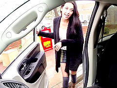Kinky chick Kimberly Gates offers her pussy for the ride. HD