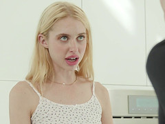 Small tits girlfriend Chloe Cherry moans while having wild sex