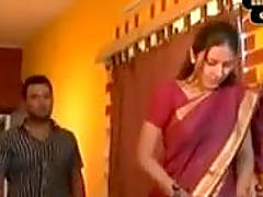 Increíble actríz India se pone muy traviesa para las escenas sexuales