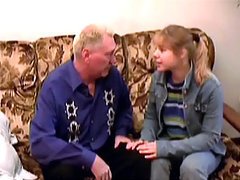 Нинка не знала что в неё вселилось, когда она осознала что перепихнулась со стариком