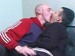 Hot kissing gay loves to fuck barebacking