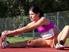 A beautiful track babe jogs, works out then gets off