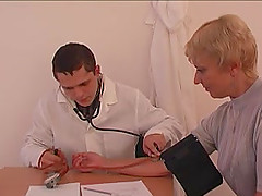 Mature patient has sex with her doctor in a hospital bed