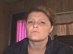 Old fag hag Roxie likes smoking crack