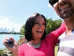 Brunette MILF Wants to Fuck a Guy she Met at the Park