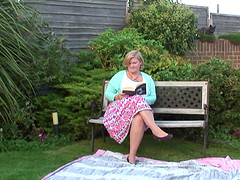 Backyard pounding experience for the short-haired housewife