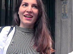 Coal stud Amunike and Cloe Díaz get naked and start having fun