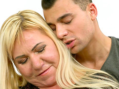 Mature blonde Pam Pink spreads her legs for a fuck