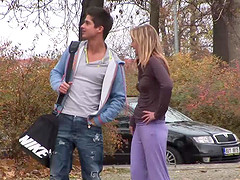 Sexdriven young slut Tracy invites her date into her pink girly bedroom