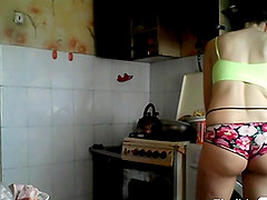 Girl with sexy ass captured on spy cam.