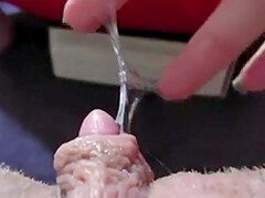 Silvia, sensual married secretary. I like to rub my clit in front of a mirror.