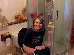 the kitchen floor is the best place for a blowjob and good sex experience