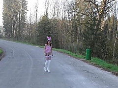 Frohe Ostern 2017 Petra Hure auf der Suche nach einem Kunden