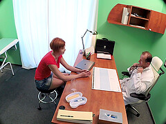 Short haired girl Lucie spreads her legs for her horny doctor
