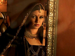 An Arousing Moves From Indian MILF While Dancing Gracefully