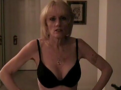 Wicked Sexy Melanie gives the sexiest blowjob here.