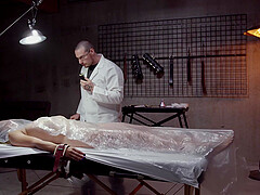 Amateur chick tied up and gets examined by a kinky doctor